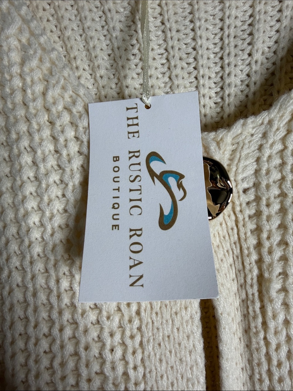 Sleeveless Chunky Knit Cardigan Vest in Cream - Picture 2 of 3